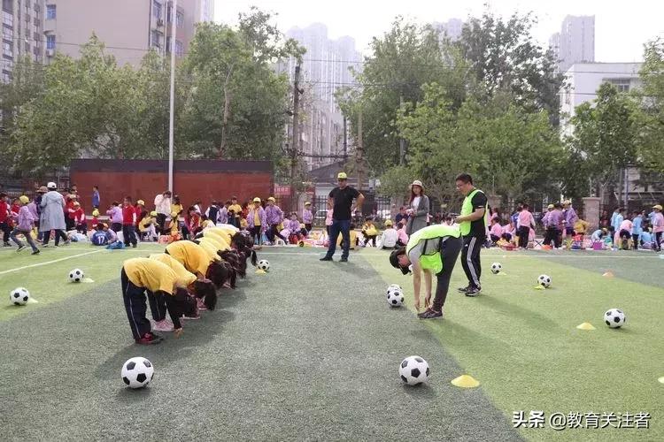 郑州市建设路小学足球,郑州市实验小学足球文化艺术节