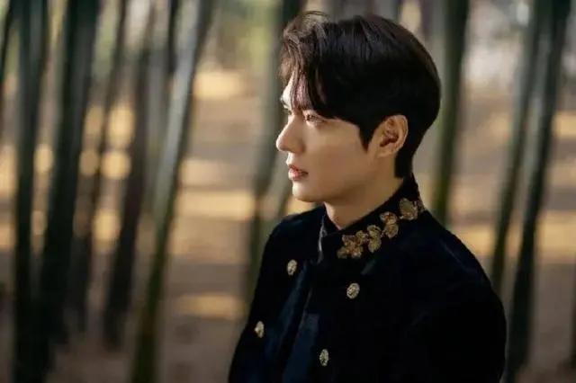 永远的君主李敏镐造型,李敏镐永远的君主发型