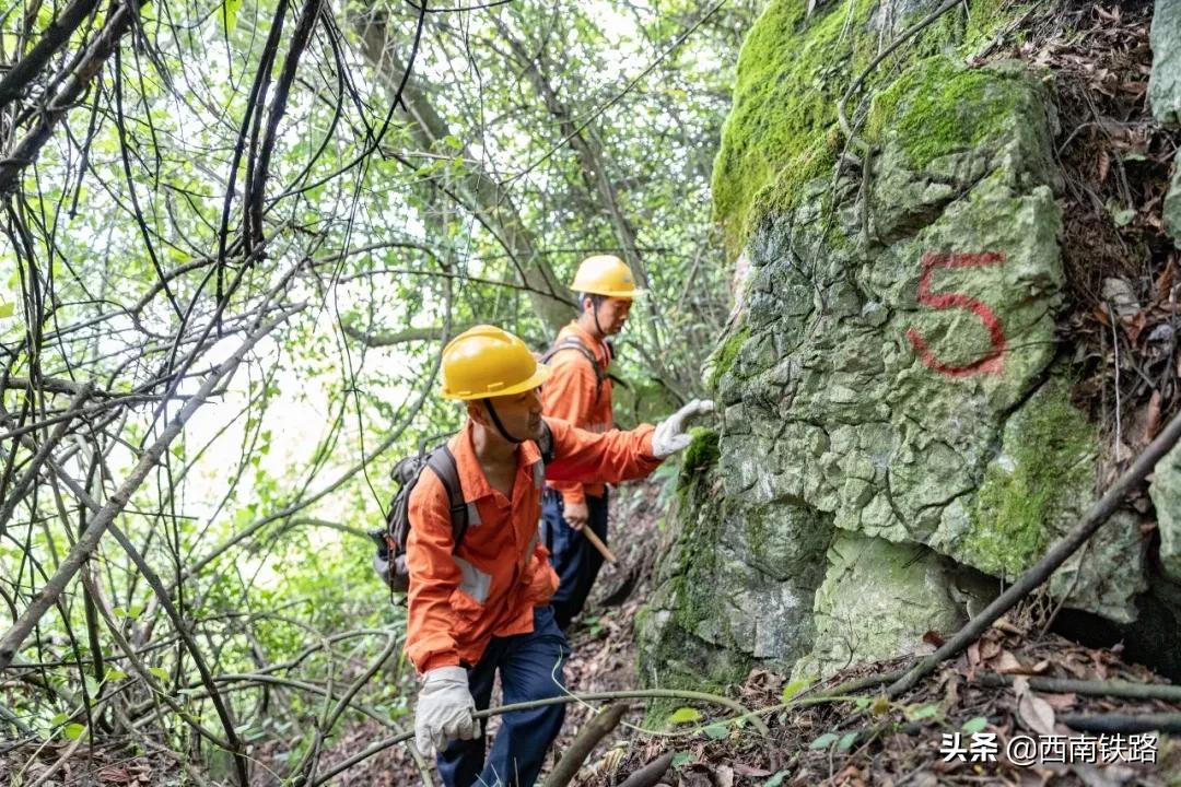 铁路危石处理,铁路危石施工单位处理吗