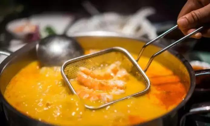 我在2018年的网红美食堆里，精挑出了这23家火爆的店给你！