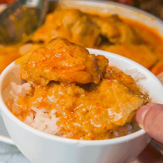 神经病啊！在泰国卖100的绿奶茶这只卖18？真相竟是老板有租收..