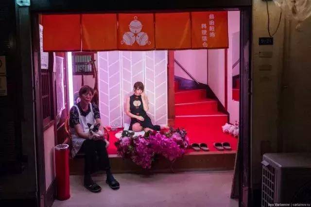 「全裸导演」背后与日本色情业的简史