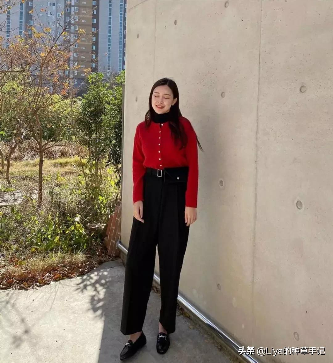 毛衣怎么穿才好看呢,毛衣怎么穿才不土气