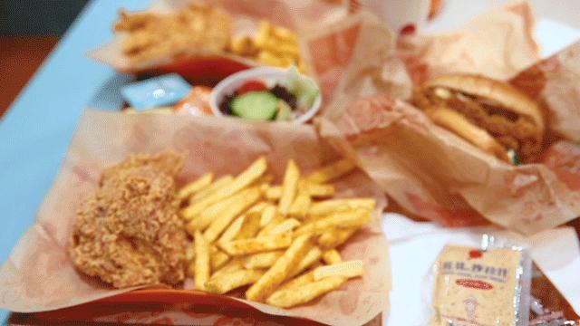 港式鸳鸯奶茶星巴克,星巴克的甜品推荐是什么样的呢