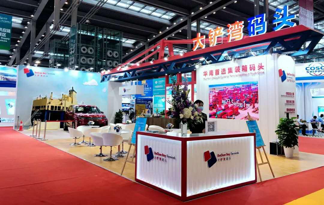 大铲湾码头是全世界最大的码头,大铲湾集装箱码头内贸区和外贸区