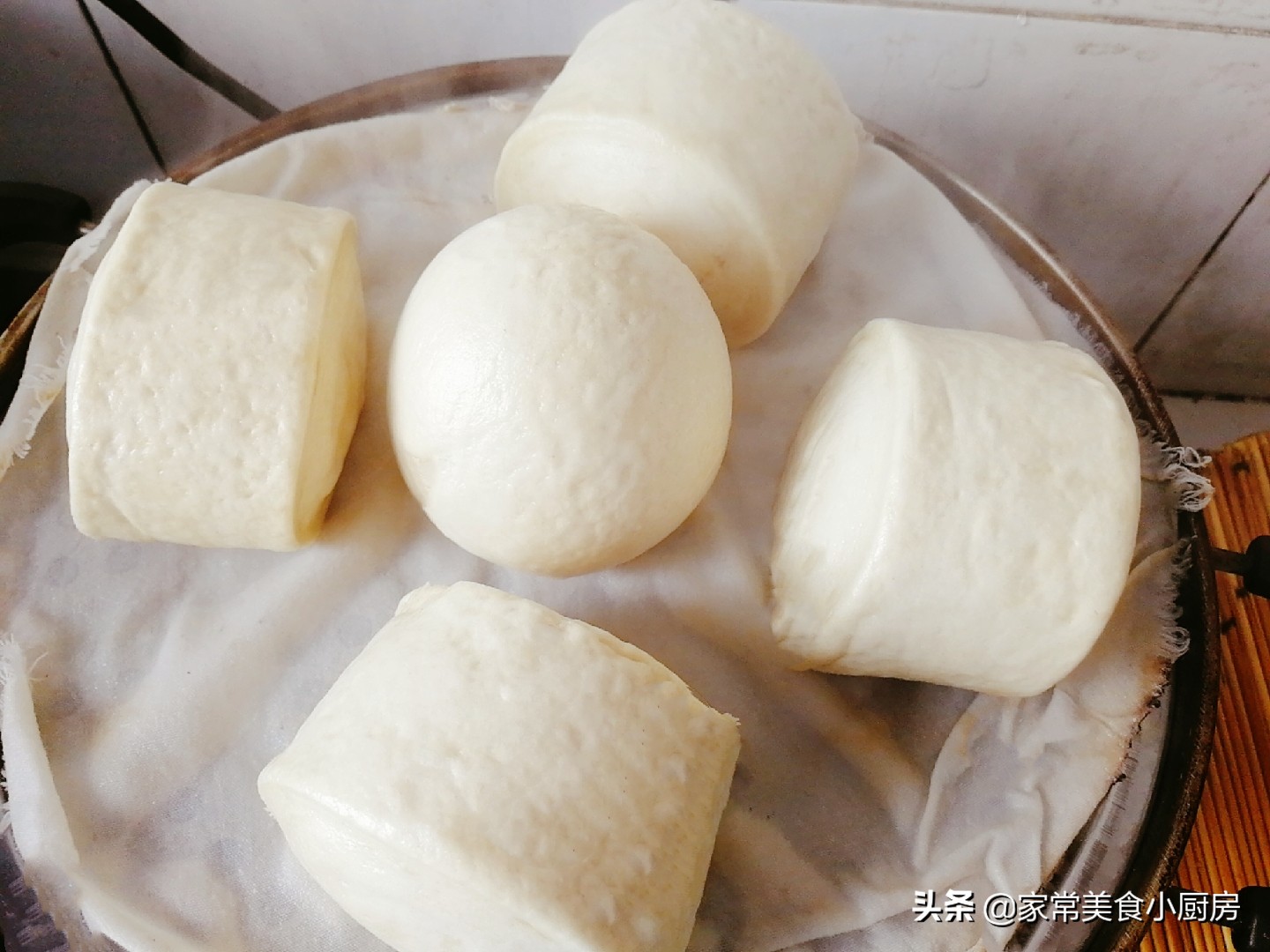 戗面馒头怎么做的光滑,教你做戗面馒头