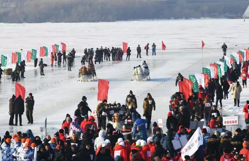 冰上龙舟赛火热开赛,冰上龙舟赛事视频