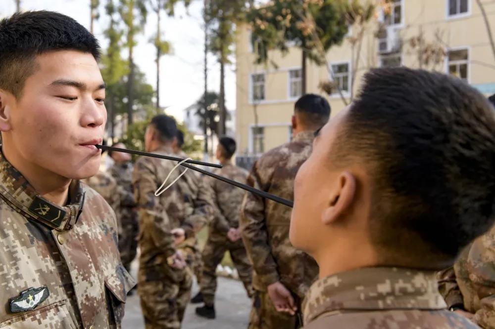 羡慕→临汾旅官兵“野”会玩