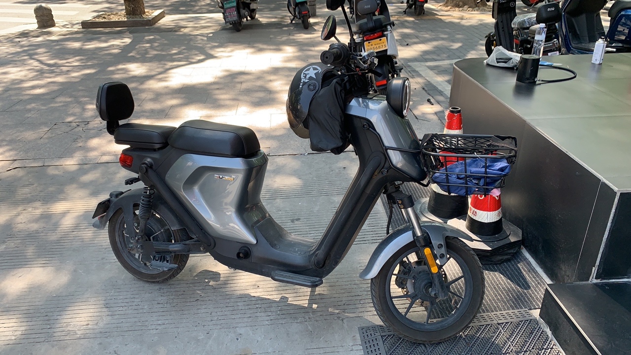 雅迪爱玛电动车哪个质量最好,买雅迪还是买爱玛电动车