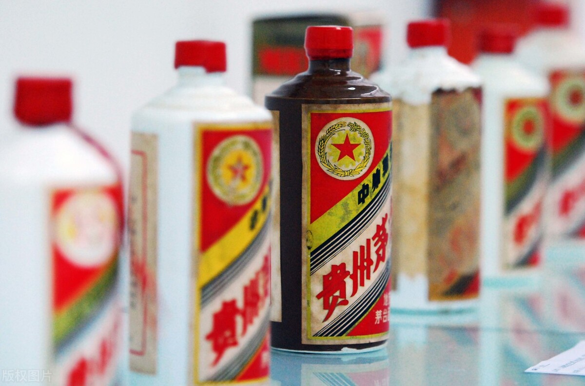 茅台酒在国外什么价格,茅台酒在国外买比国内便宜吗