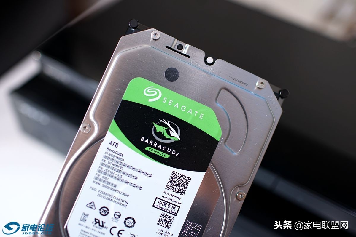 索尼蓝光ax700与x800m2哪个好 (索尼4k蓝光x700)