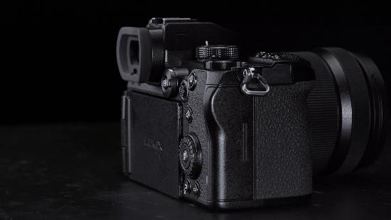 松下全画幅微单s5对焦,松下s5全画幅微单变焦镜头推荐