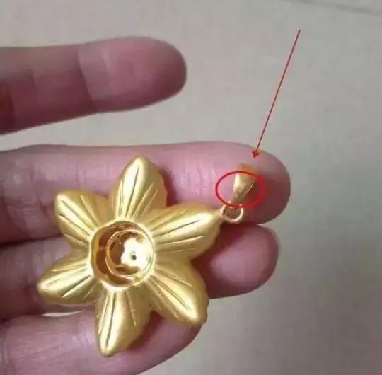 黄金项链钢印9999万足金是真的吗,黄金首饰上没有logo是不是假货