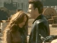 亲密热吻!好莱坞男神和电臀天后分手17年,复合1月超激情