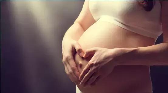 破水是什么感觉怎么判断破水,糊涂宝妈最近怎么样