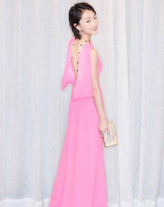 粉色不止是可爱也可以很高级,原来粉色真的可以显得很温柔