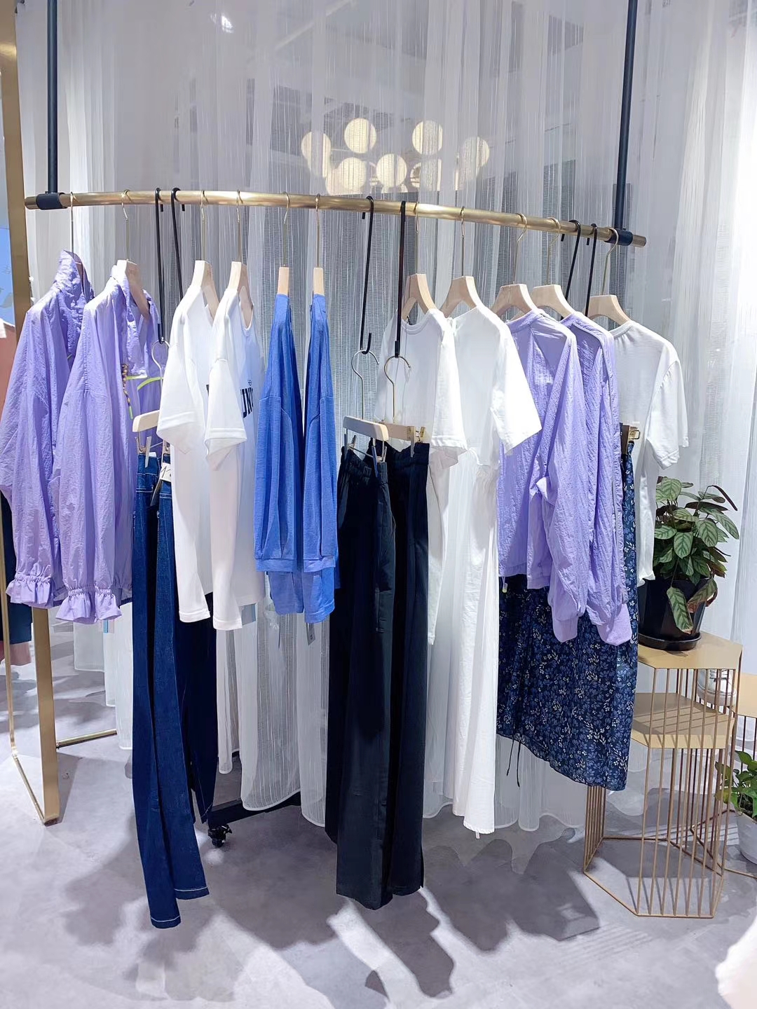 爱依服是联营店还是加盟店,爱依服联营是免费铺货吗