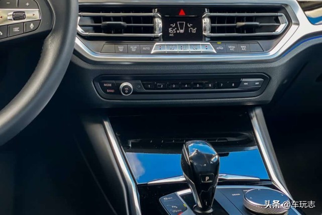 2012宝马318i高配,2017款宝马318i时尚型低配