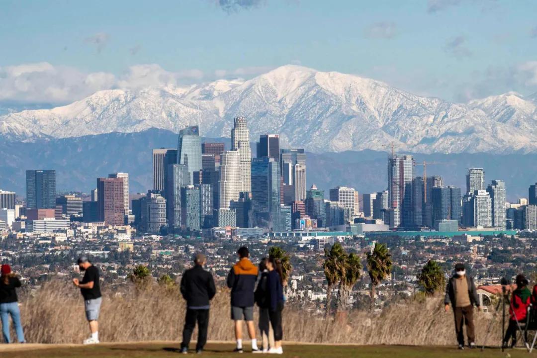 十八万人逃离加州!法网严密让企业落跑,度假胜地沦为现实哥谭