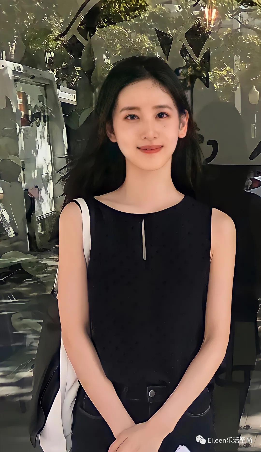 合影被裁？奶茶妹妹的千亿名媛晋级路还有多长？