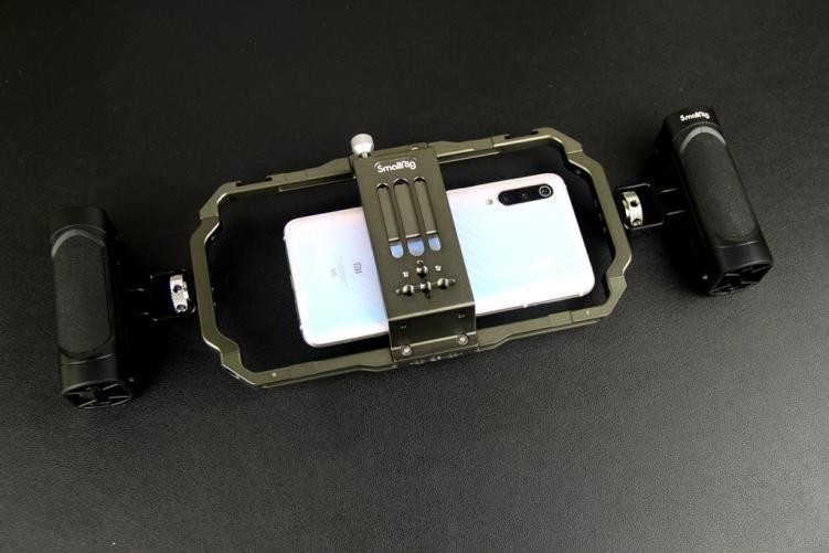 让手机变身专业视频拍摄工具—斯莫格手机兔笼套装体验