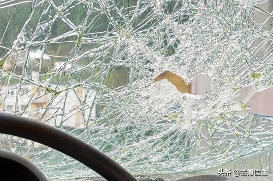 酗酒对免疫系统的损坏,酗酒对自己和他人的危害