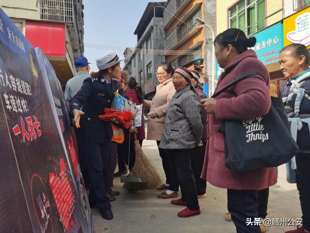 【我为群众办实事】逃犯网吧被带走,再推便民措施……赣州警方在行动!