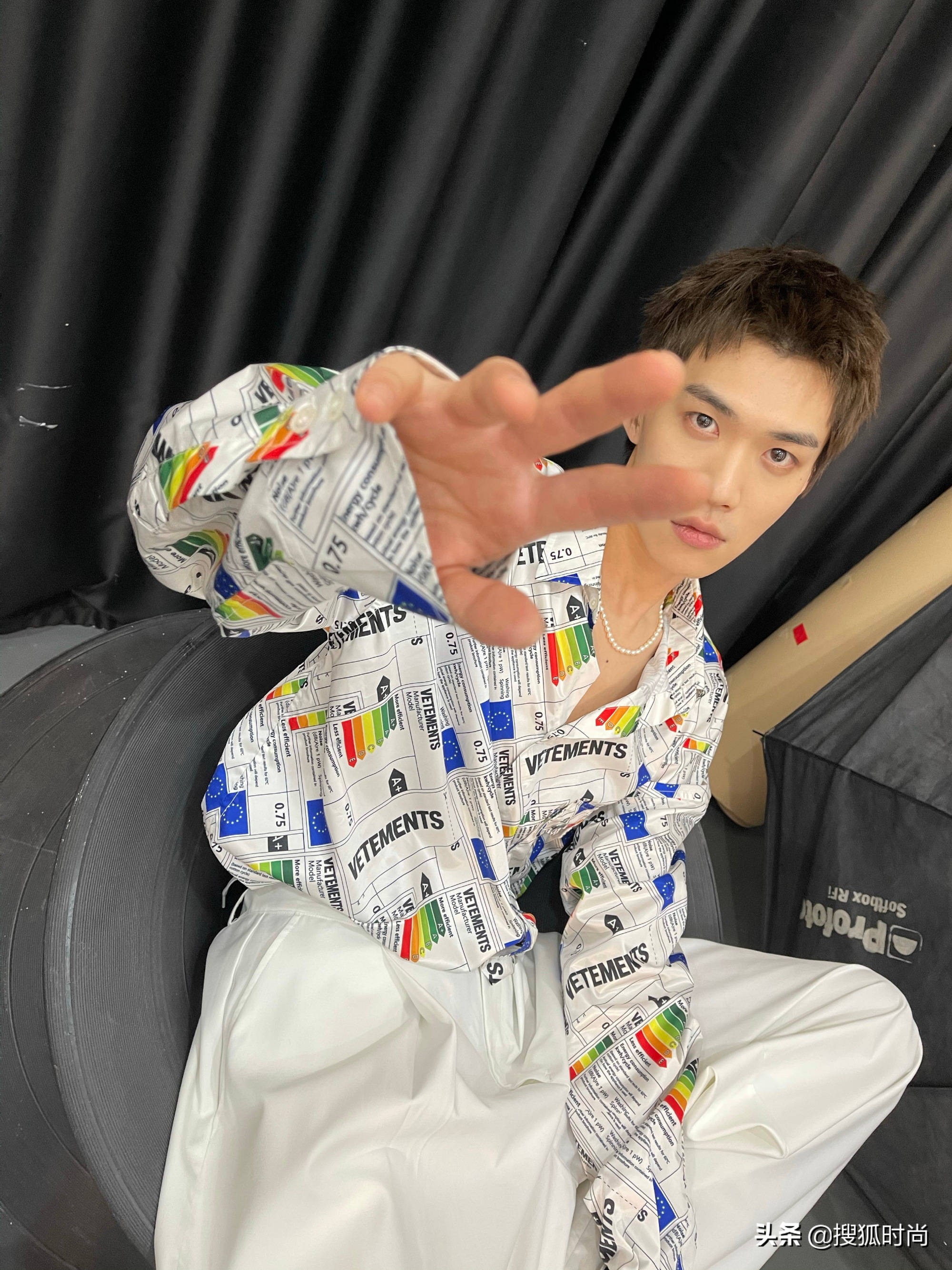 请接收这份张腾带来的国潮配饰搭配指南|中国风格·时尚微综艺