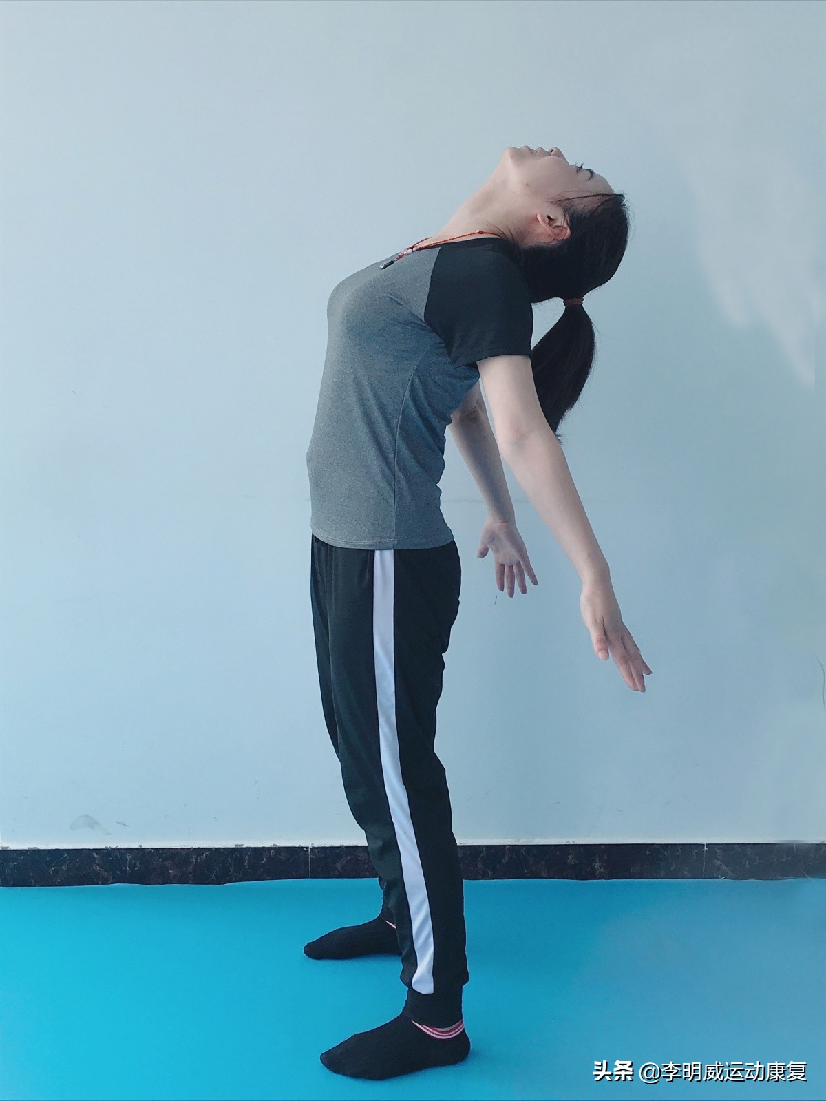 腰痛的最快的恢复办法,腰痛腰间盘突出自行康复