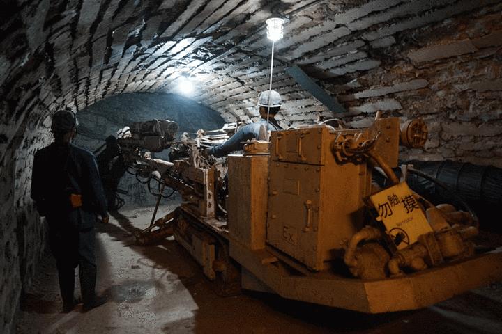 唐山地震完整版,唐山地震游玩