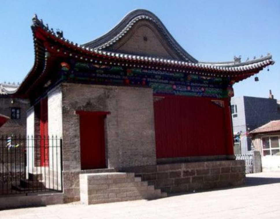 “百千桑梓地，亿万老家人”。河北省___保定市___竞秀区