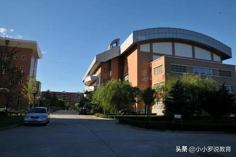 北京最厉害的二本大学，隶属中央办公厅，每年只招400多名考生