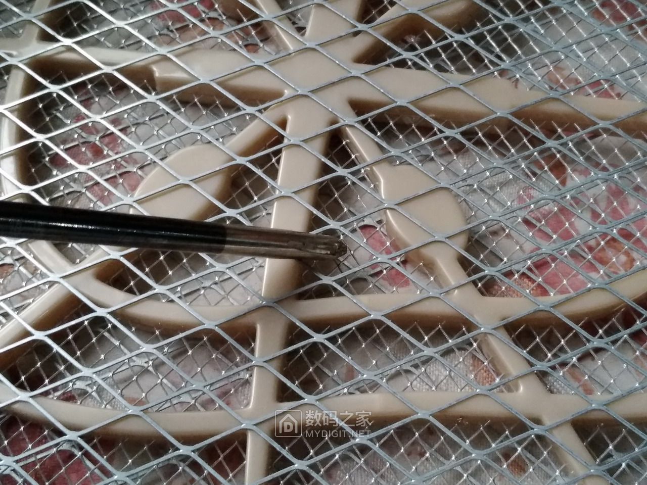 电蚊拍电路图原理检修视频,电蚊拍电路故障维修大全