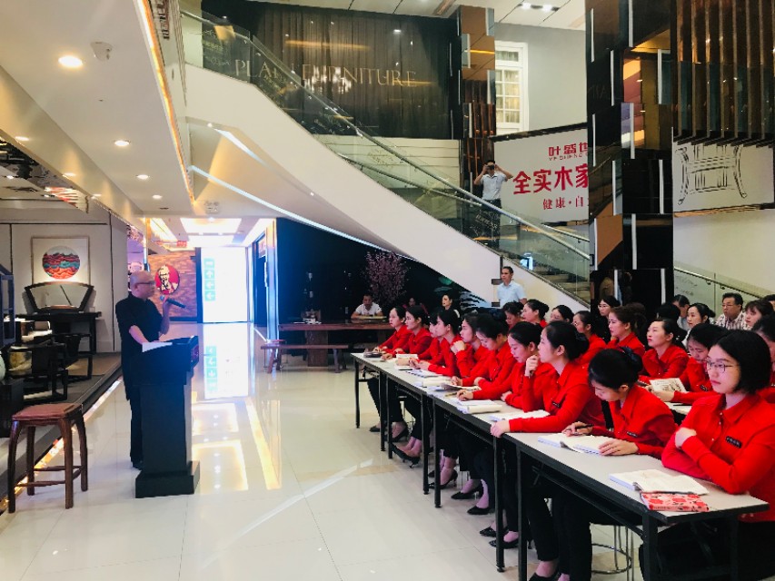 企业成功依靠的是团队而不是个人,激励员工把企业当成自己的家