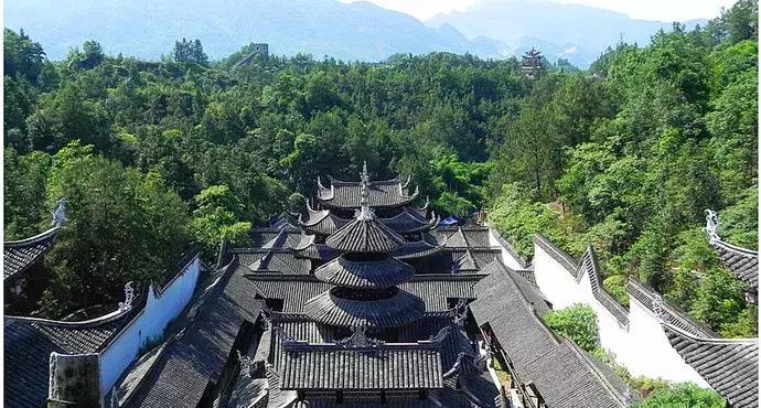 2020年八月特价机票成都,特价机票80元去成都