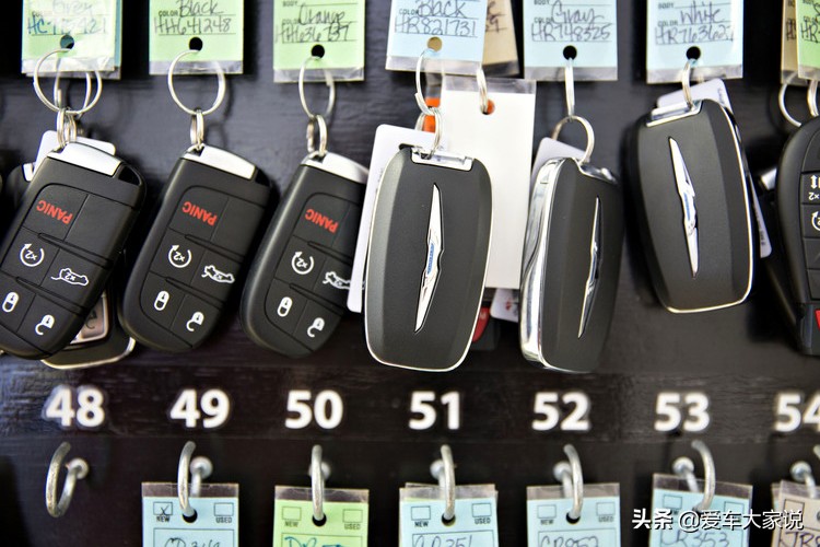 只靠一张照片就能复制出车钥匙，看完后我没有一点安全感了