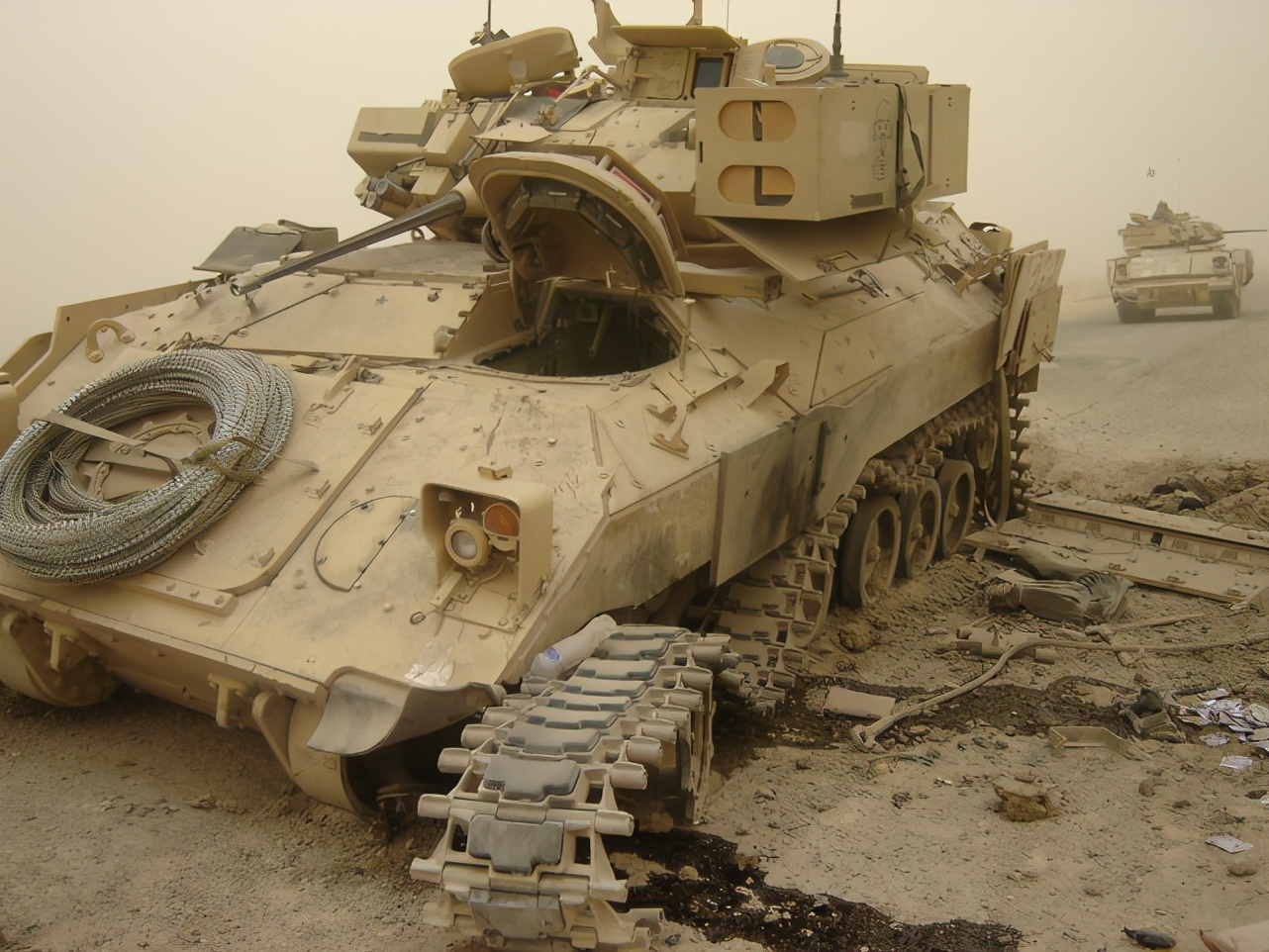 美军远程防空导弹发射车,美国军用最新型防空导弹