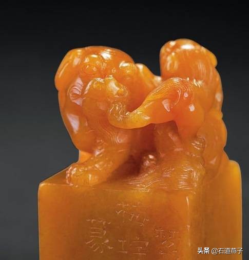 真品田黄及田黄冻石图片大全,天价田黄石及国宝田黄一览