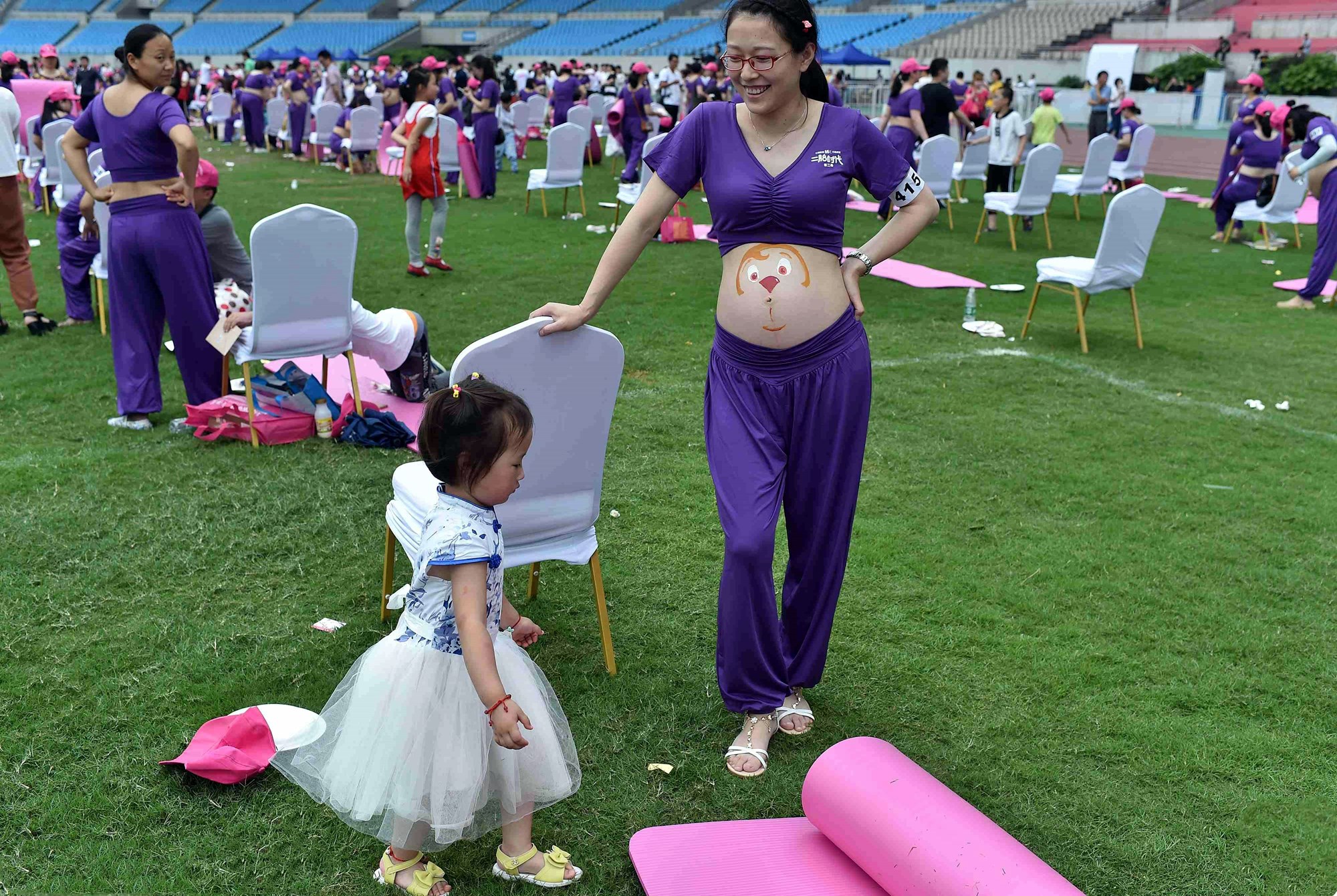 二胎老大老二区别,为什么二胎家庭老二比老大更机灵