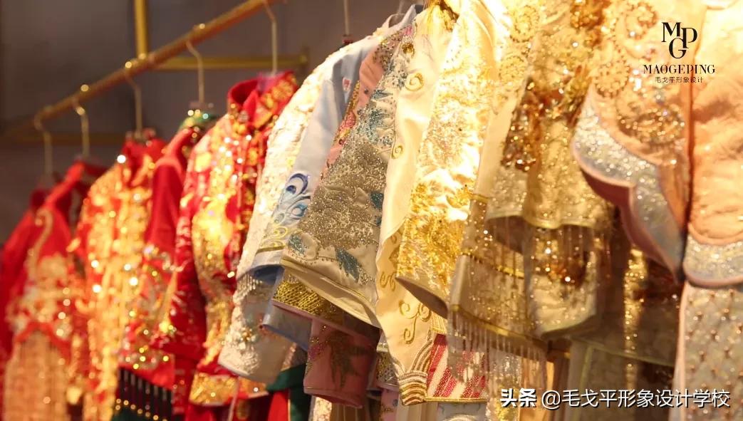 开化妆工作室之前一定要看,别拿血汗钱打水漂