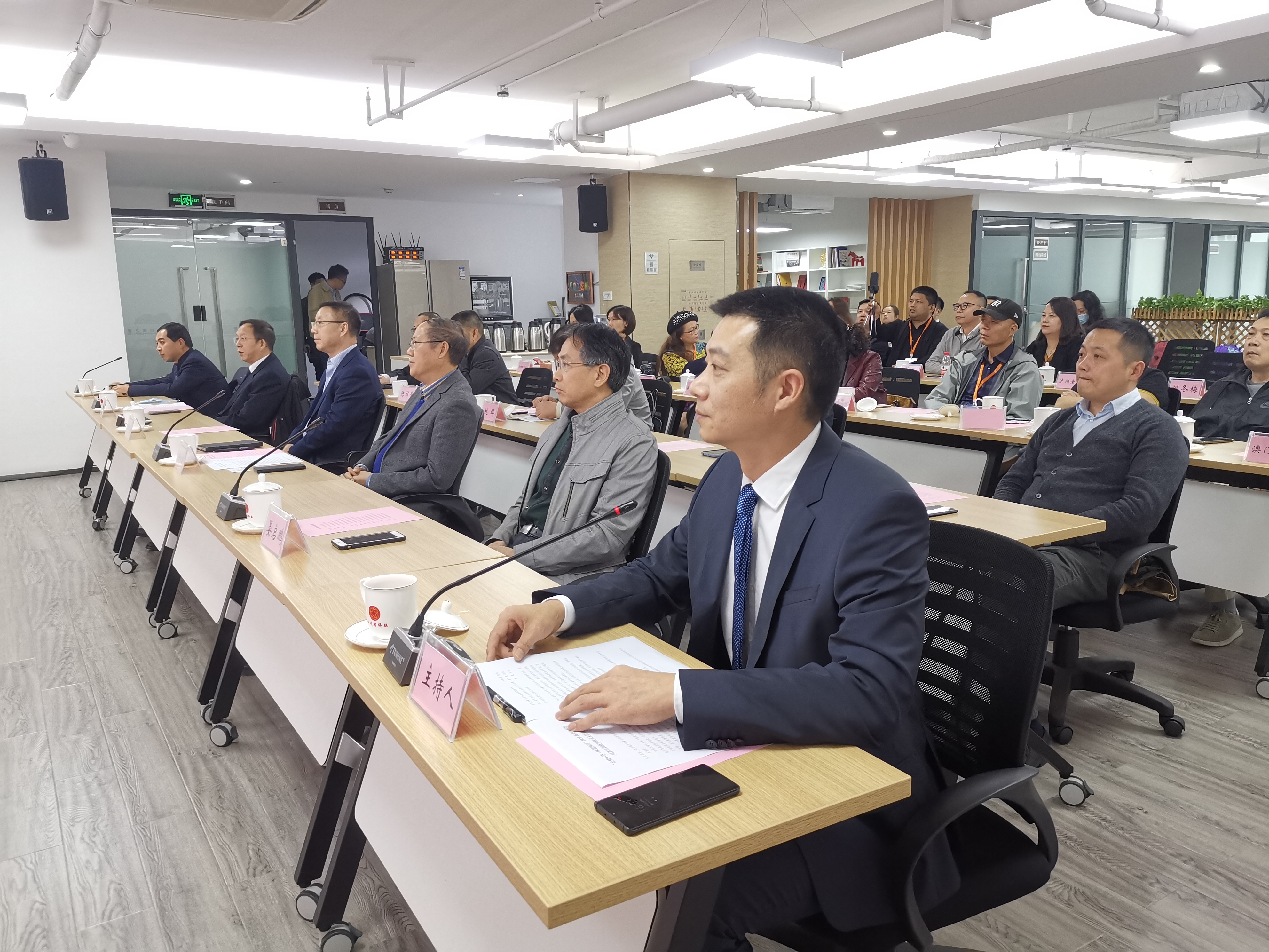 香飘世界国酒茅台,香飘世界法国系列