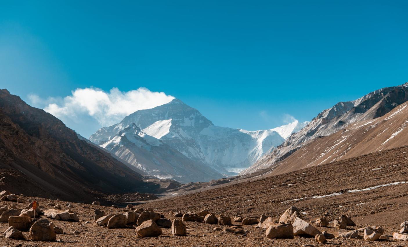 珠穆朗玛峰真的是世界第一高峰吗,珠穆朗玛峰中国第一高峰