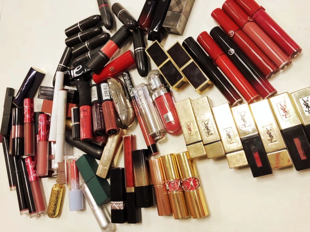 我们试了200只闲置口红，居然叠加出了各种绝版色号！