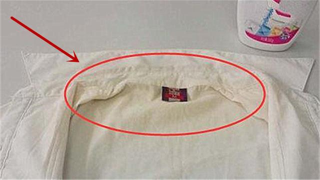 发黄的衣服怎么洗掉,潮湿发黄的衣服还能洗干净吗