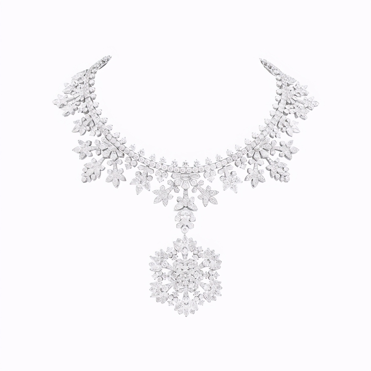 不用一秒钻石变成祖母绿!神奇「翻转项链」让人看呆了