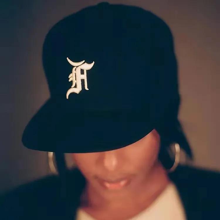 阿迪达斯fear of god (fear of god卫衣)