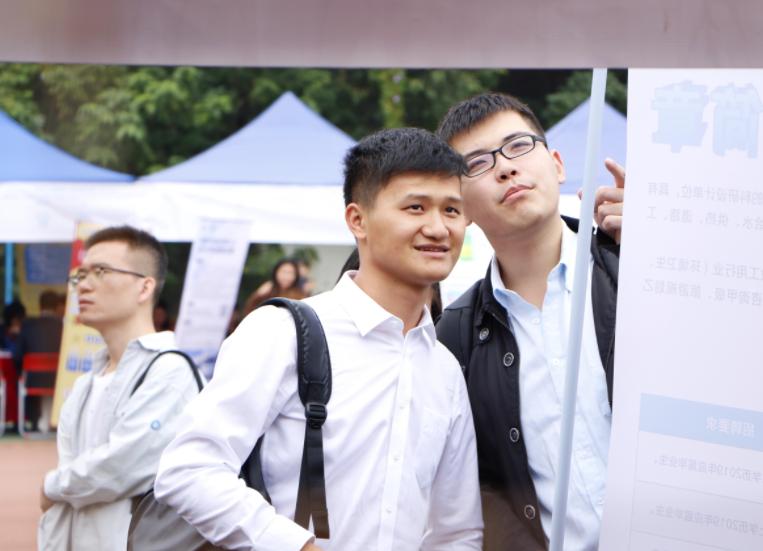 “人均985”的时代,二本生丢人吗?事实证明“专科生”才是常态