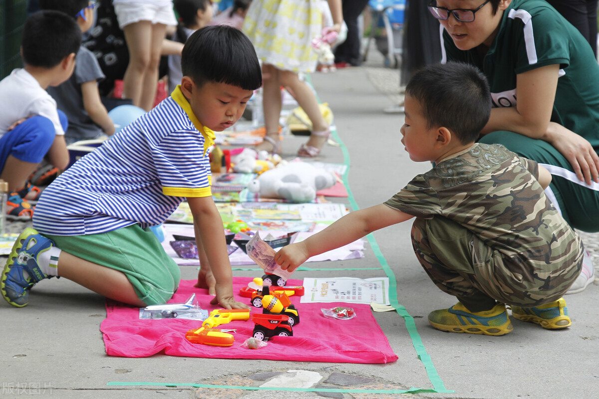 大学生倒爷赚钱案例,小学生创业还债