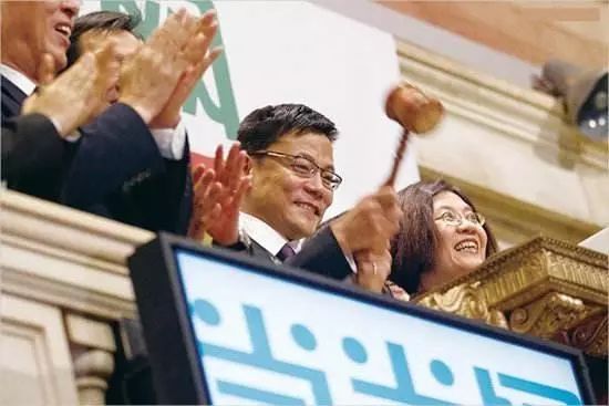 它曾经比肩亚马逊,创始人却宣扬“婚外性”,是低俗还是耿直?