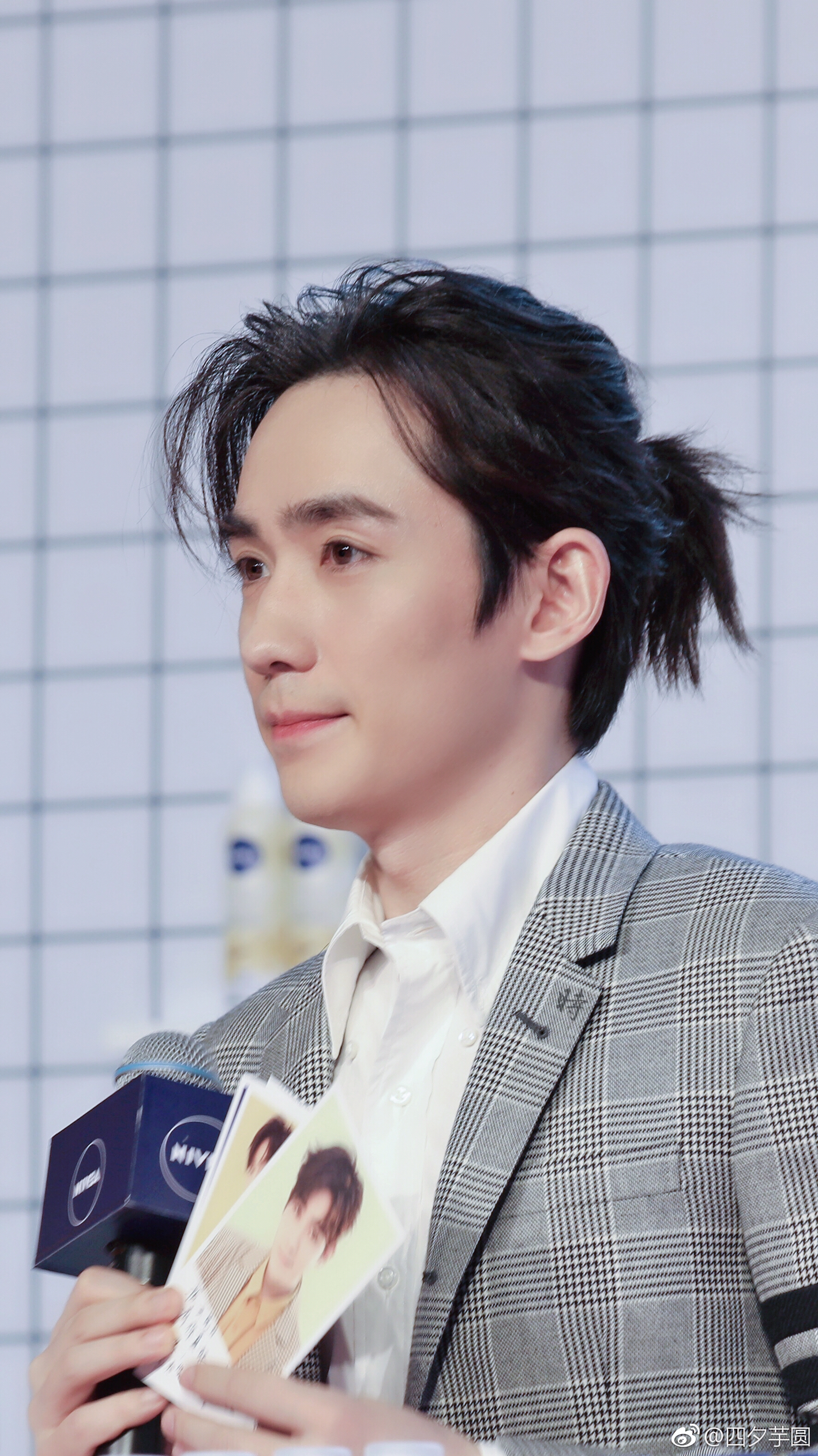 朱一龙白宇一样的小揪揪,朱一龙小揪揪高清壁纸无水印